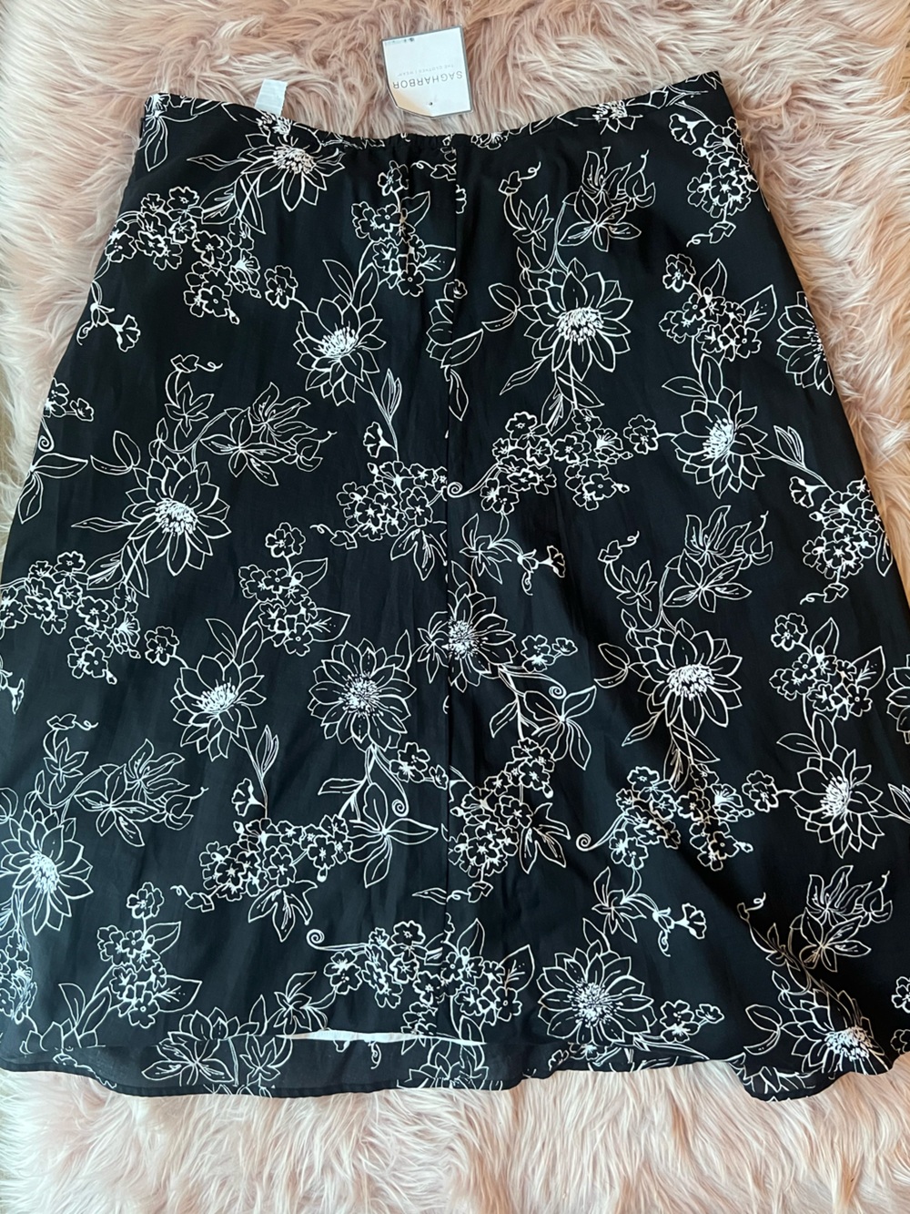 NWT 100% Cotton Sag Harbor Black and White Floral Plus Size Midi Skirt